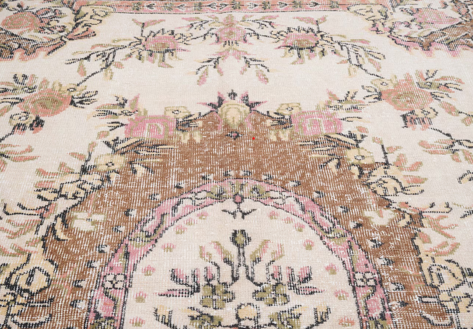 Auriel Vintage Handwoven Turkish Rug, Pink, 6x9