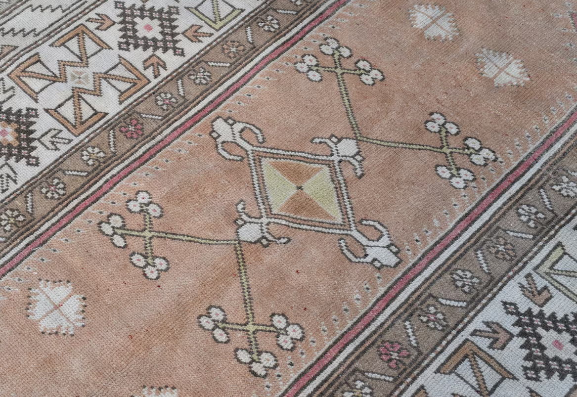 Astrid Vintage Handwoven Turkish Rug, Peach, Beige 4x7