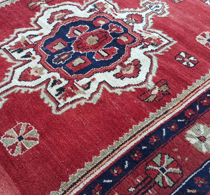 Elira Vintage Handwoven Turkish Rug, Red, 5x7