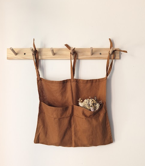 Hanging Linen Storage Pocket in Rust