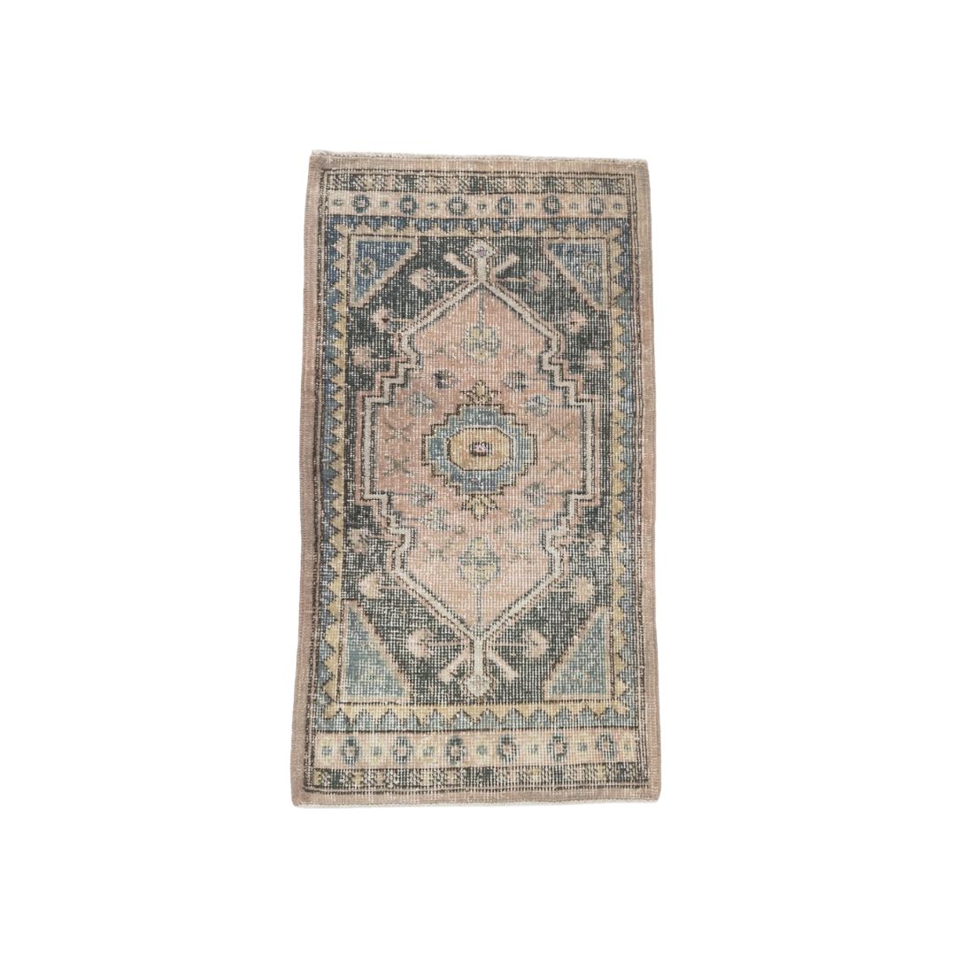 Magnolia Mini Vintage Turkish Rug