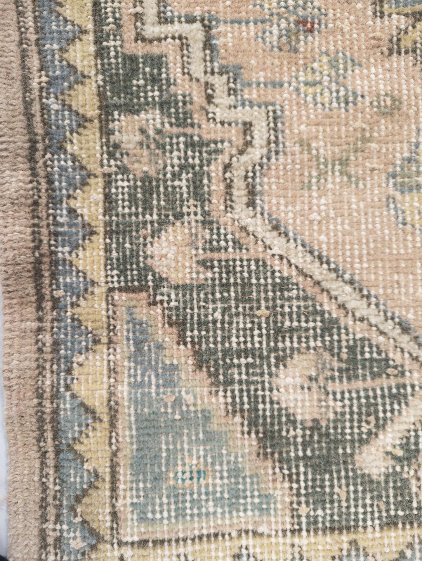 Magnolia Mini Vintage Turkish Rug