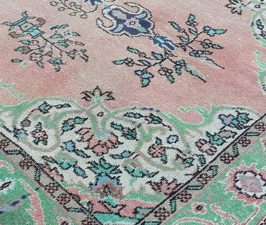 Wren Vintage Handwoven Turkish Rug, Pink and Mint 5x8