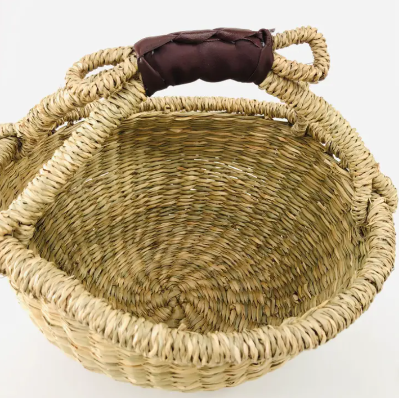 Eco-friendly and sustainable storage solution made of seagrass material