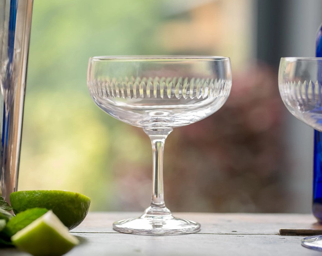 Set of four crystal glasses with a distinctive spears design, ideal for serving your favorite cocktails